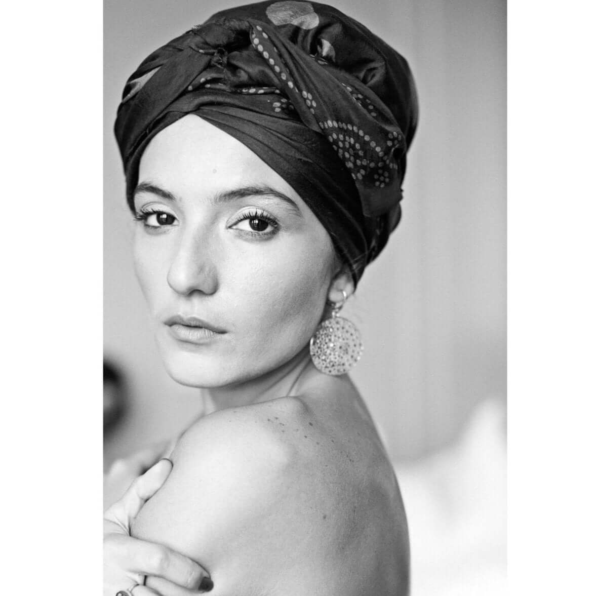 RENA GRAY SILK SCARF - MENZER HAJIYEVA