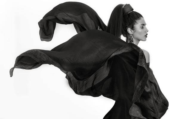 AYAN GRAY SILK SCARF - MENZER HAJIYEVA