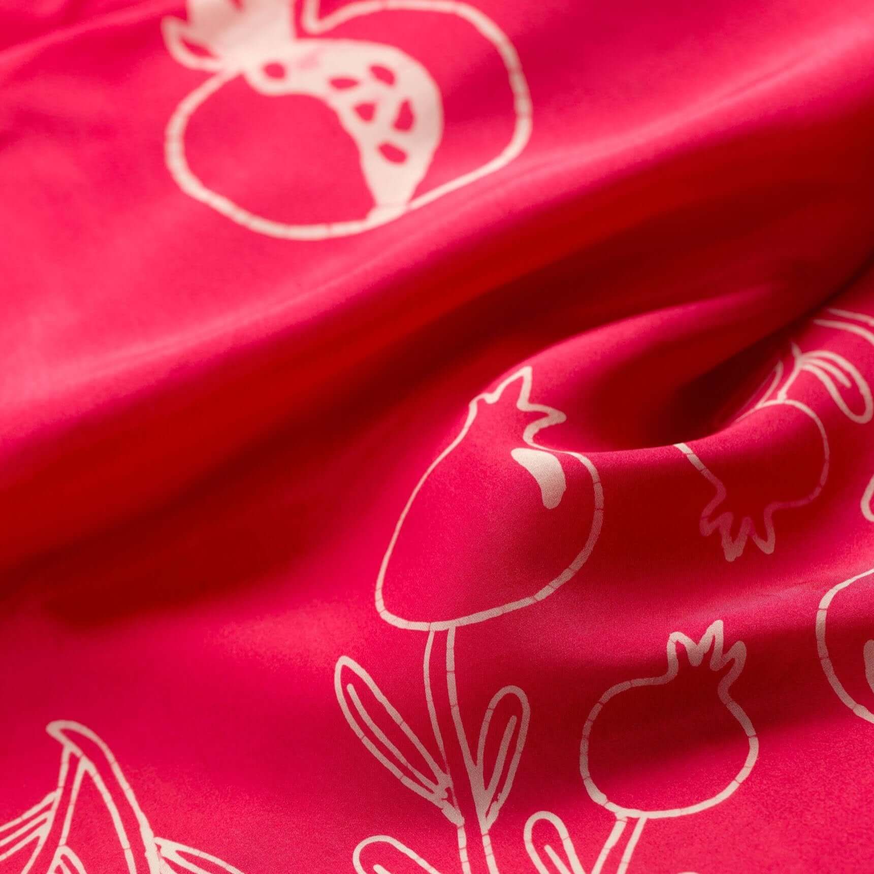 ZARANGIZ FUCHSIA - MENZER HAJIYEVA