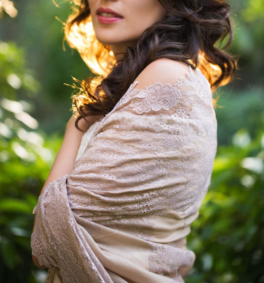 VICTORIA IVORY LACE/SILK LACE SHAWL - MENZER HAJIYEVA